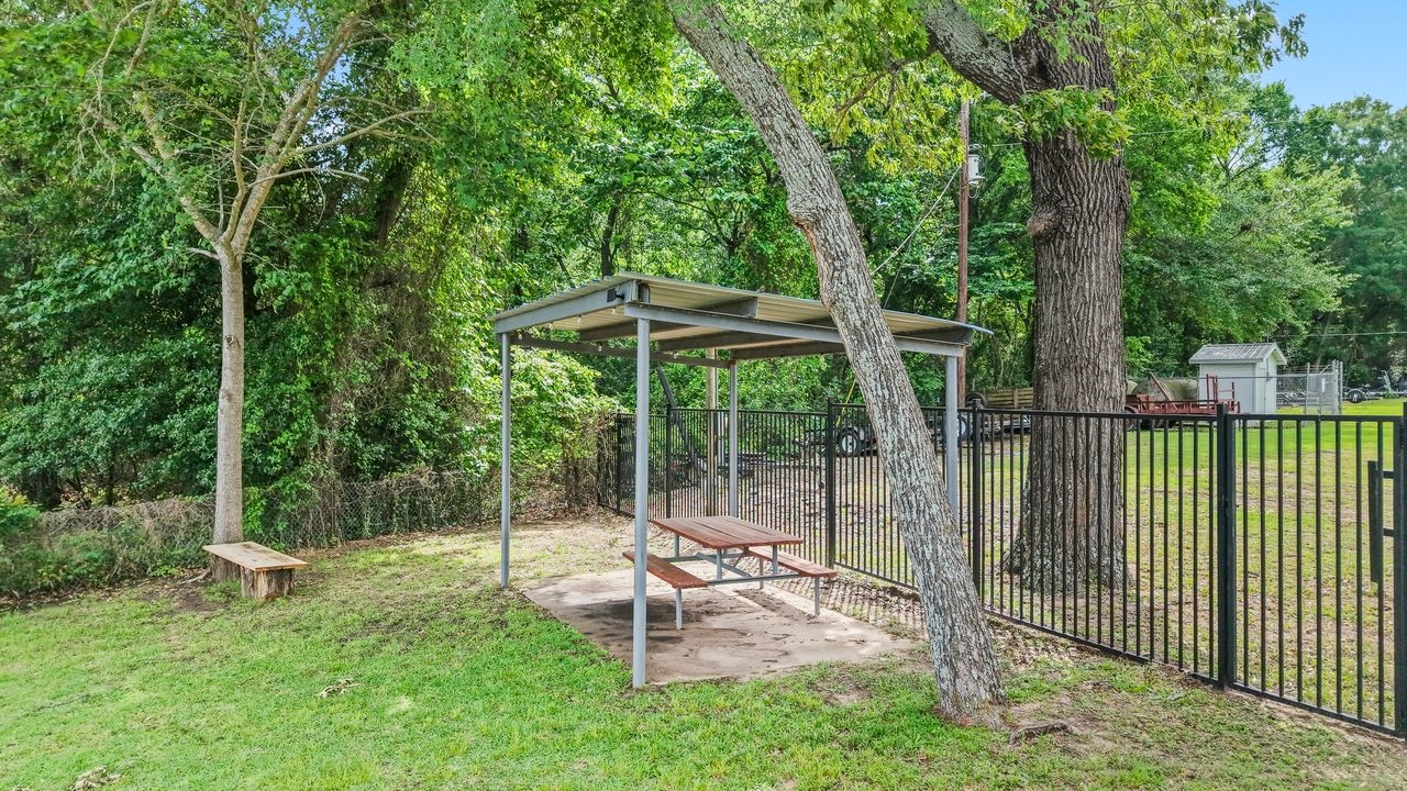 13663 Park Harbor Eustace TX 75124