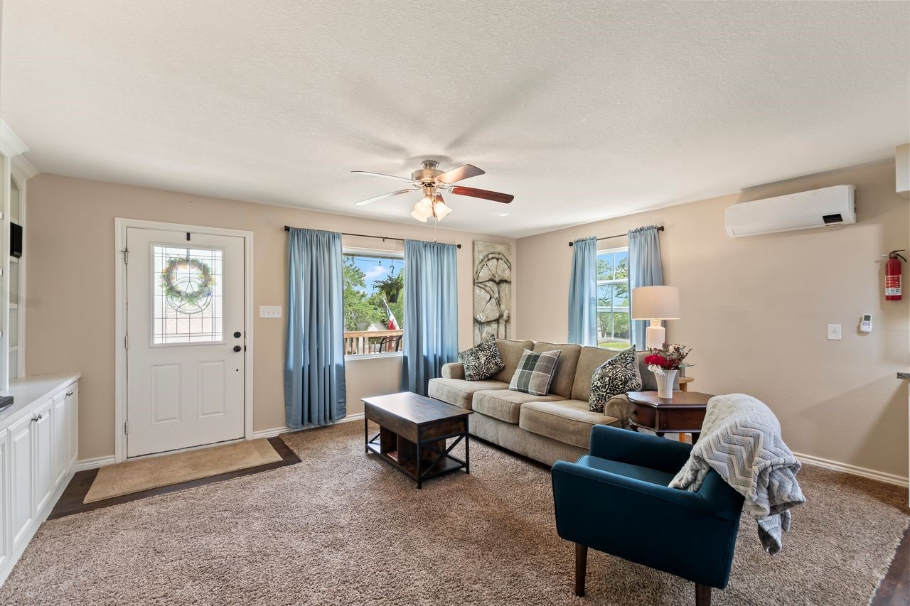 13663 Park Harbor Eustace TX 75124