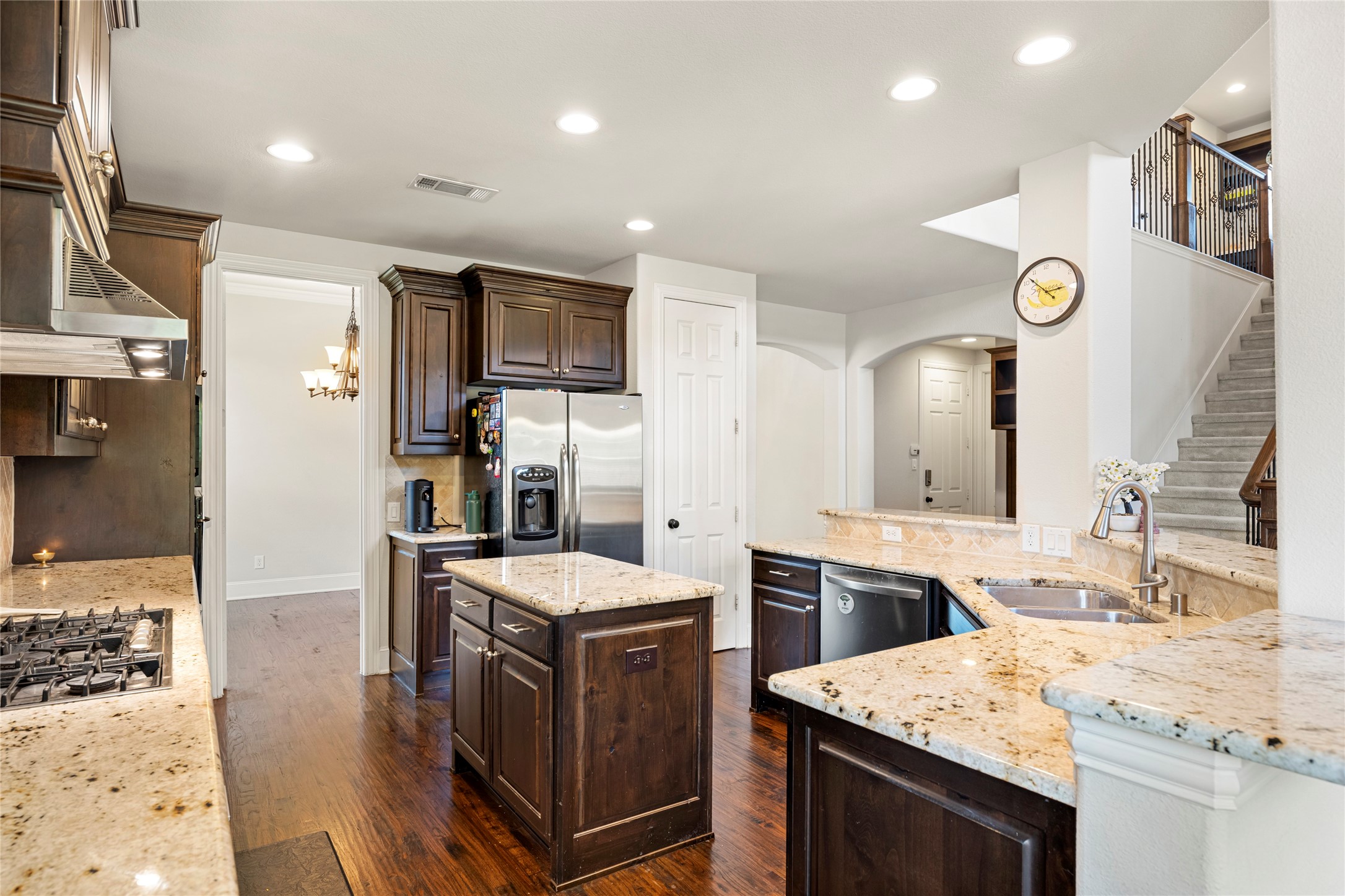 419 Paluxy Drive Irving TX 75039