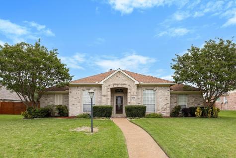 1205 Wicklow Lane Garland TX 75044