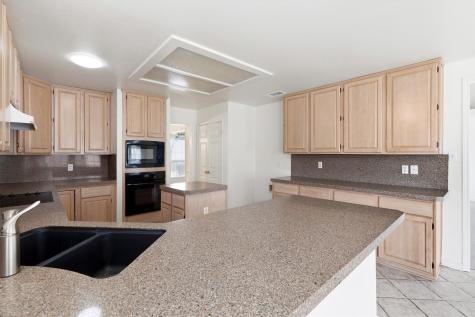 1205 Wicklow Lane Garland TX 75044