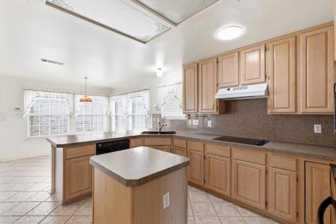 1205 Wicklow Lane Garland TX 75044