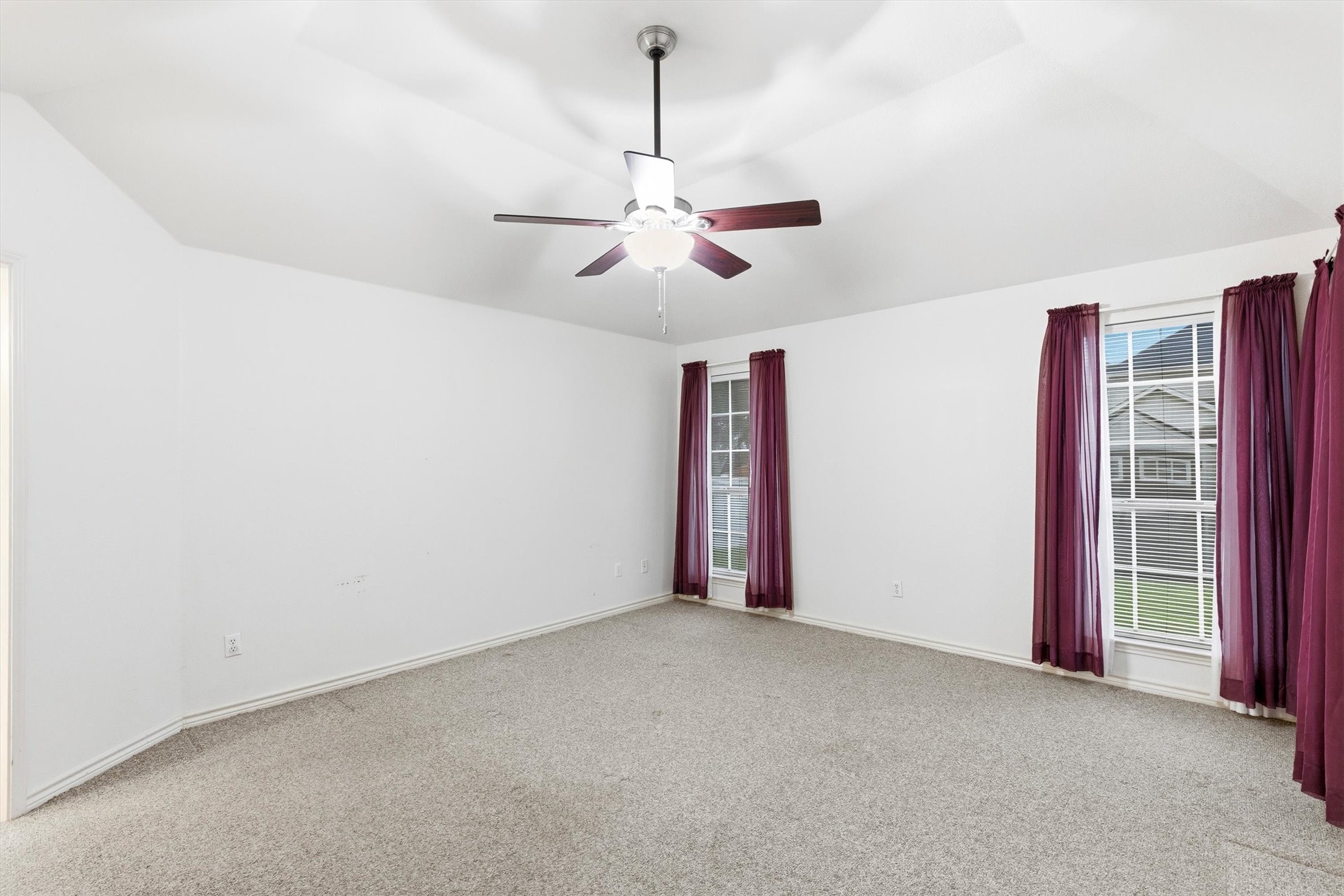 1205 Wicklow Lane Garland TX 75044