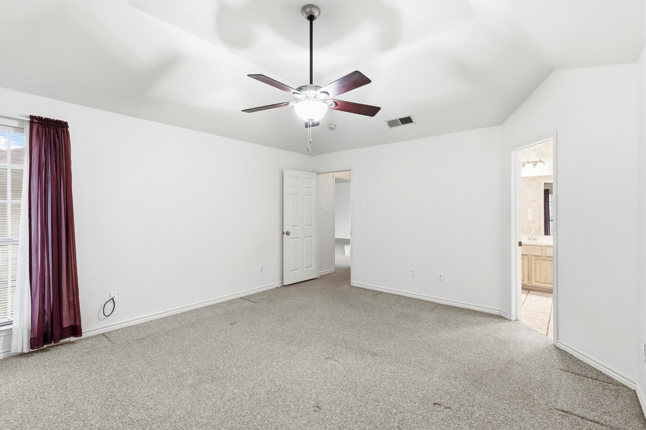 1205 Wicklow Lane Garland TX 75044