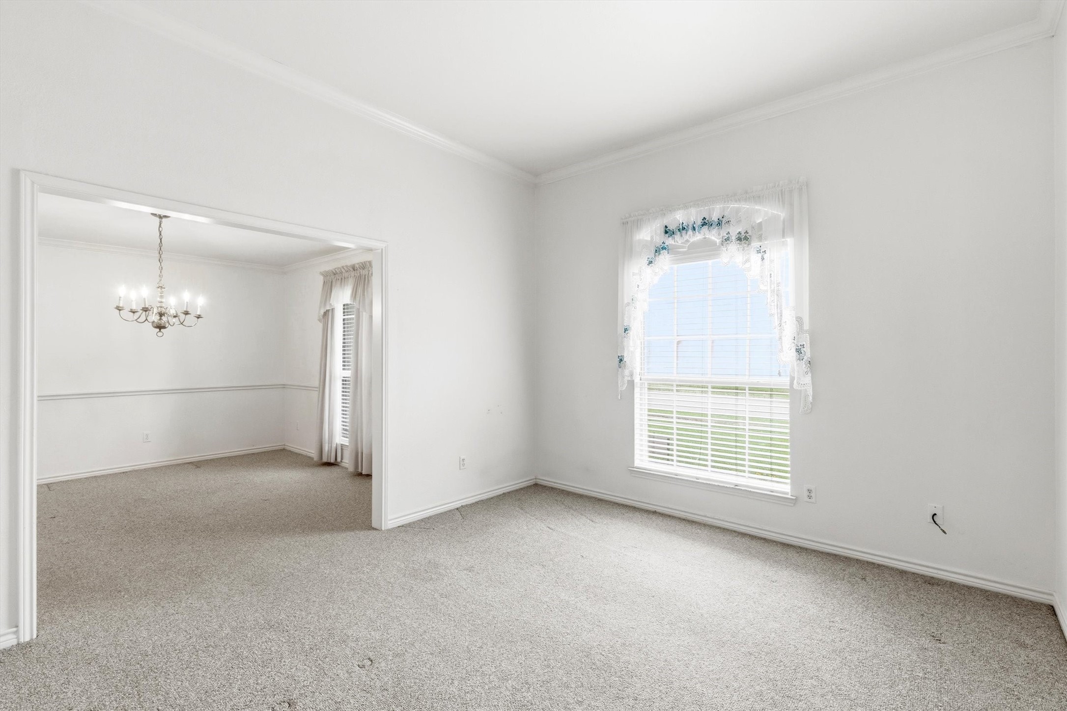 1205 Wicklow Lane Garland TX 75044