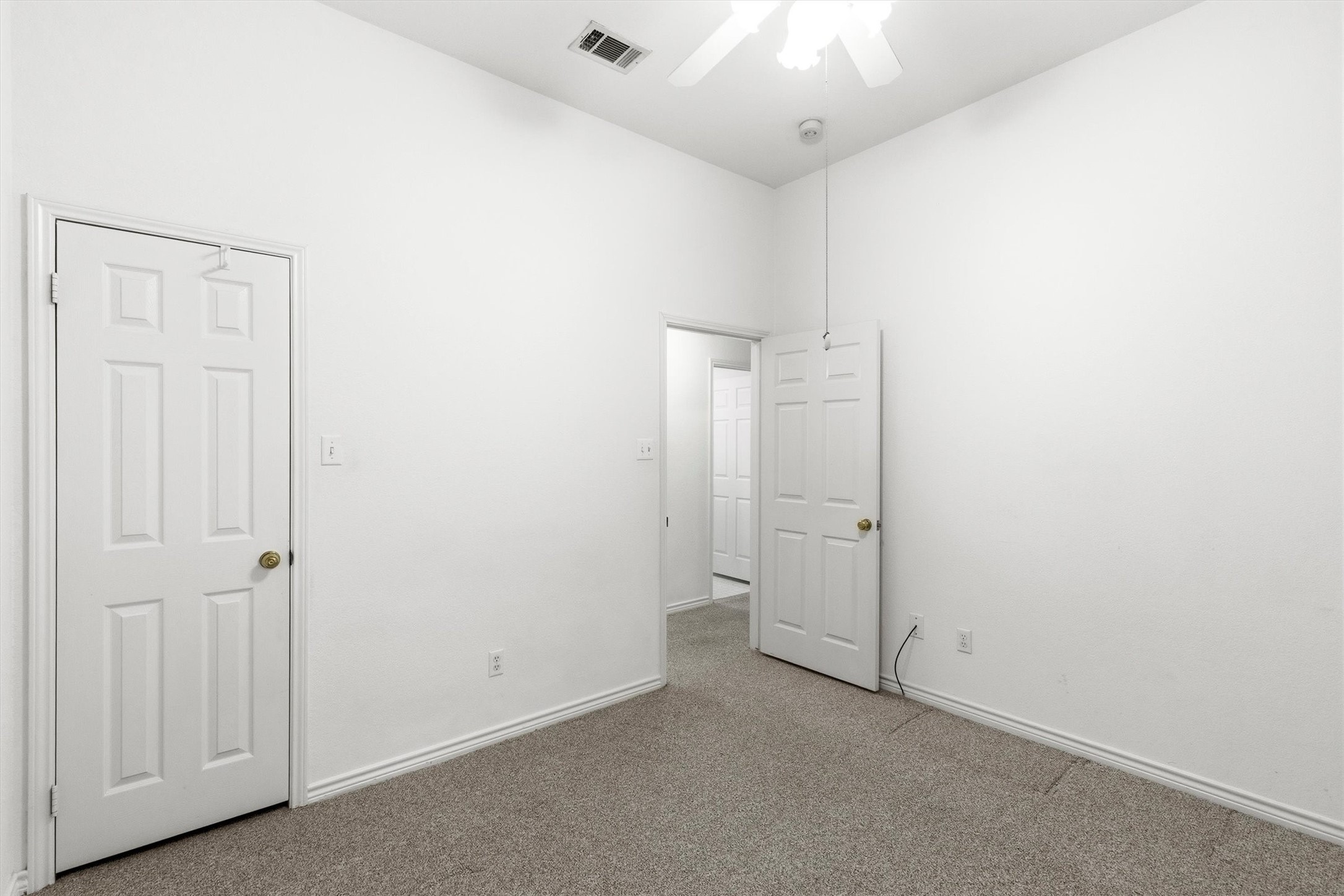 1205 Wicklow Lane Garland TX 75044