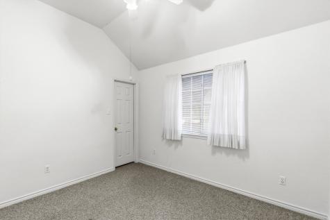 1205 Wicklow Lane Garland TX 75044
