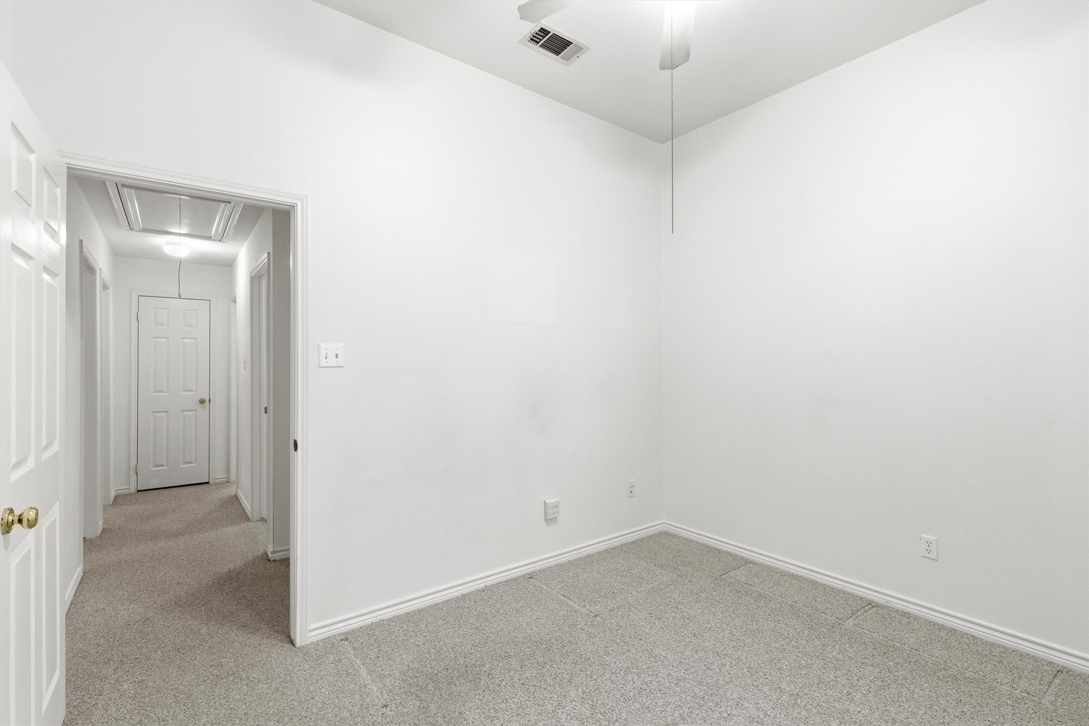 1205 Wicklow Lane Garland TX 75044