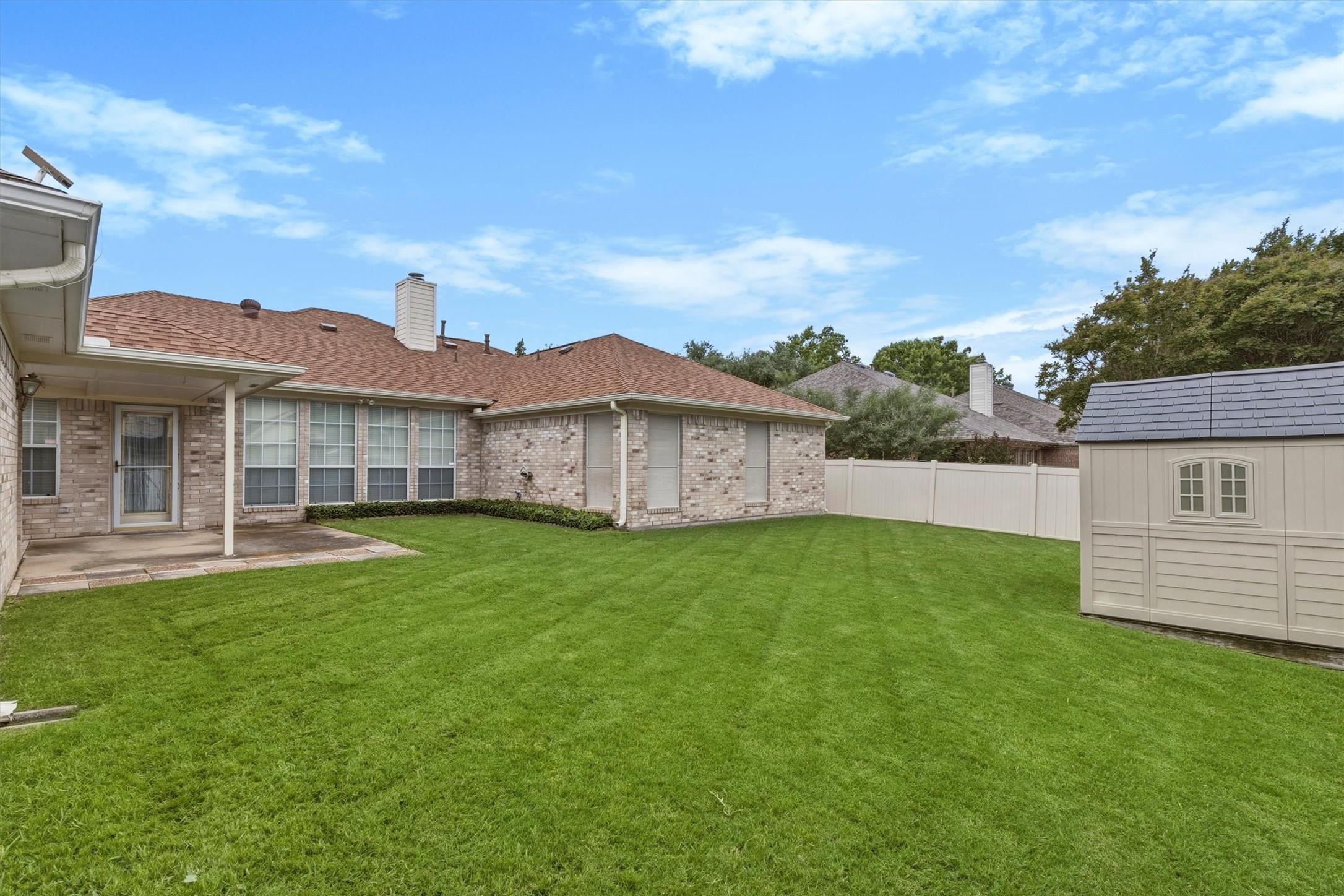 1205 Wicklow Lane Garland TX 75044