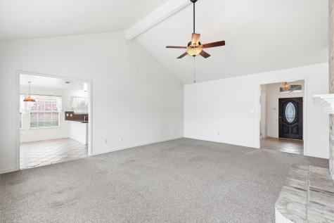 1205 Wicklow Lane Garland TX 75044