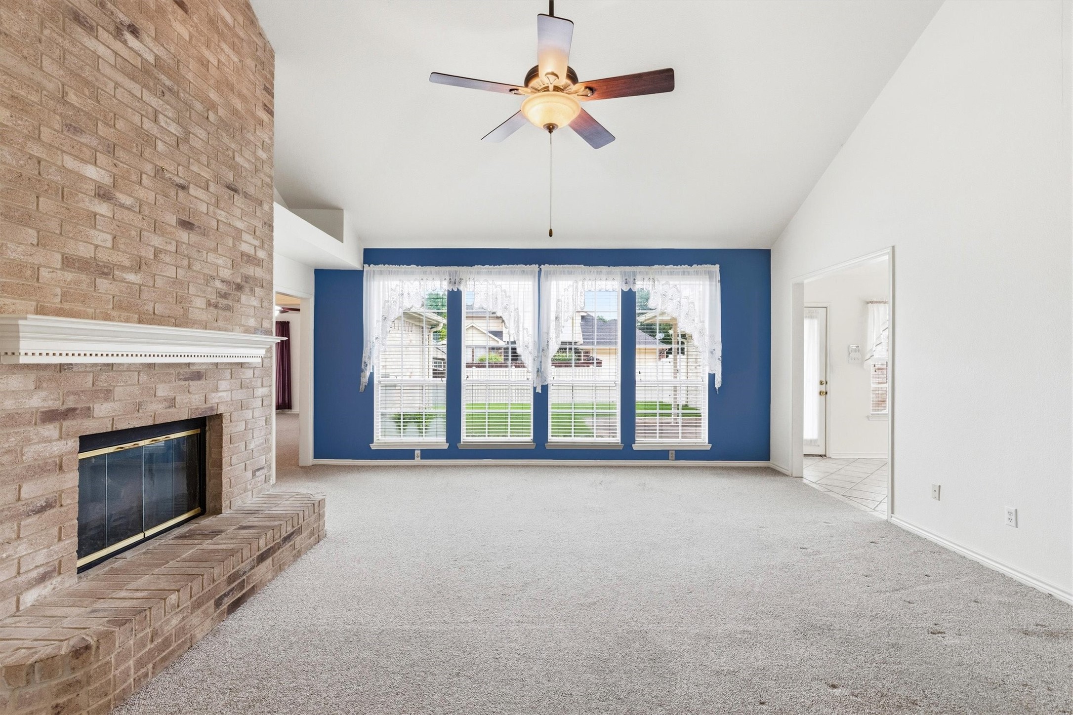 1205 Wicklow Lane Garland TX 75044