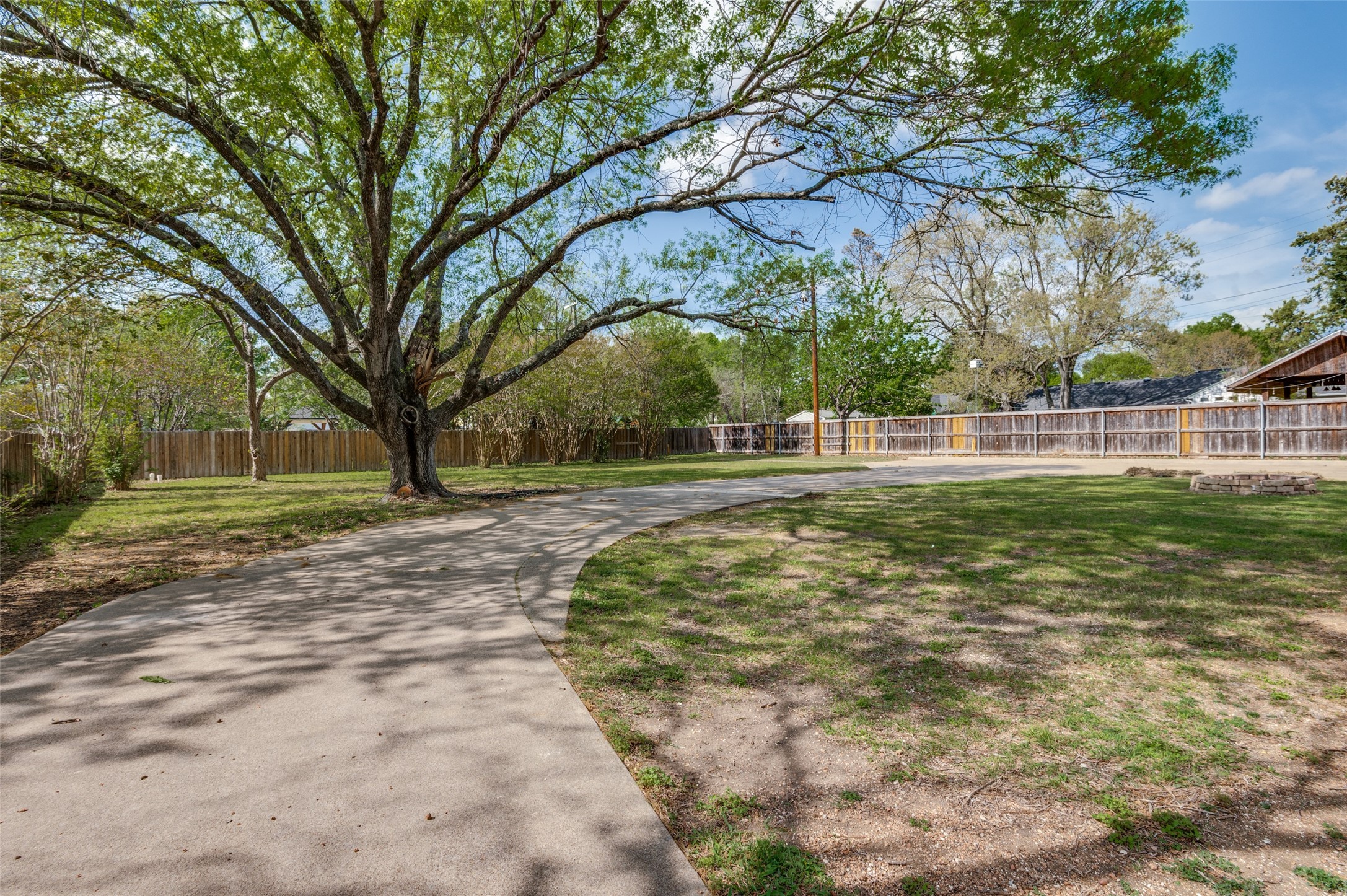 901 Bryson Street Waxahachie TX 75165
