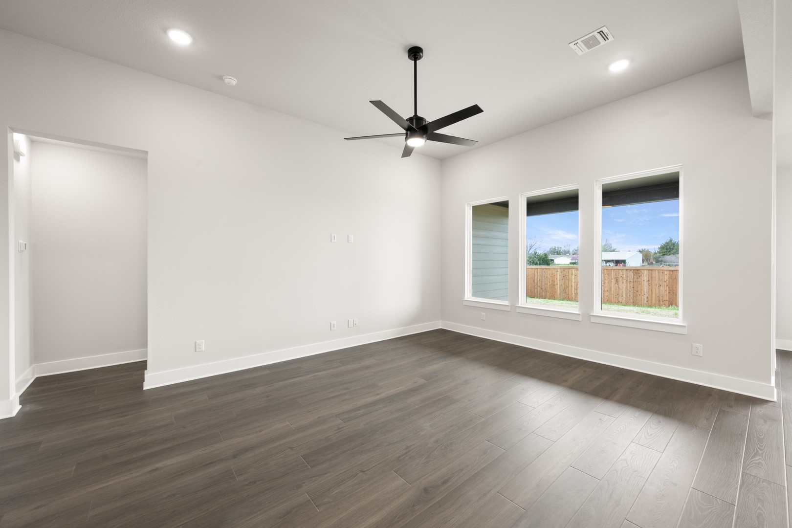1721 Nesting Robin Lane Denton TX 76249