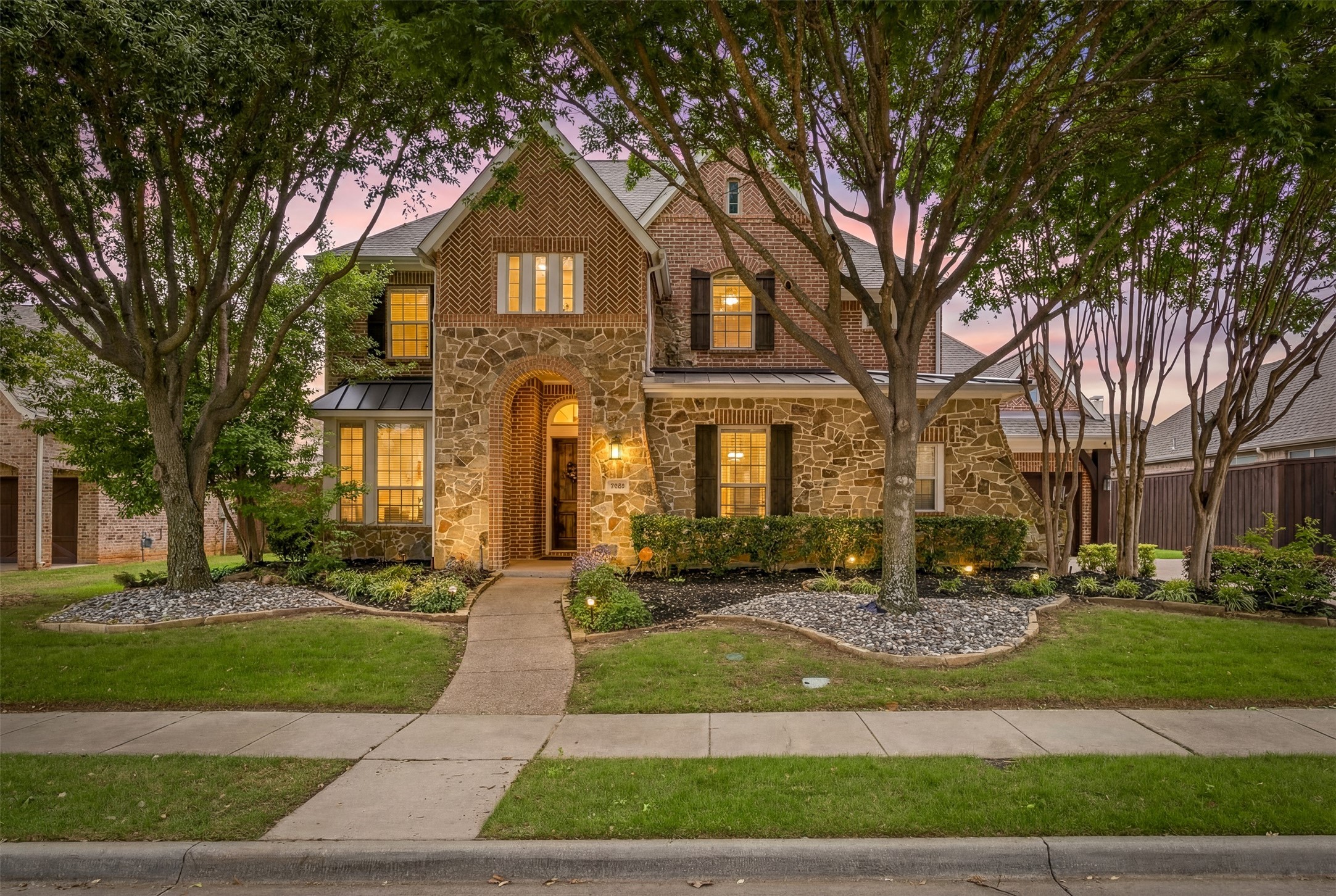 1005 High Hawk Trail Euless TX 76039