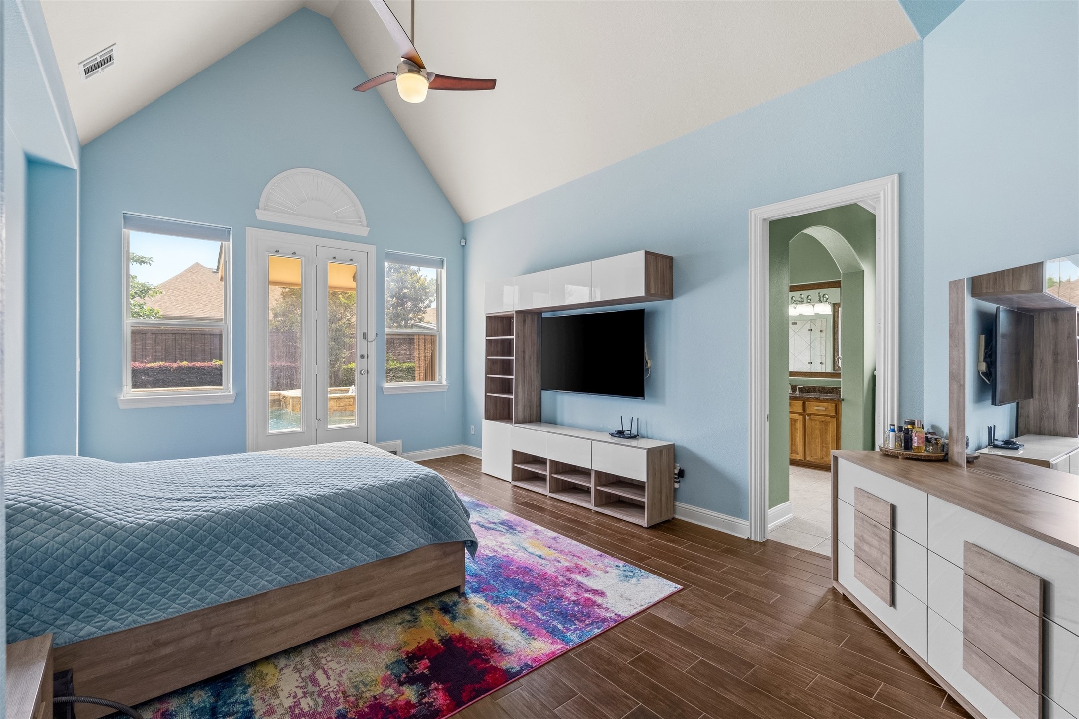1005 High Hawk Trail Euless TX 76039