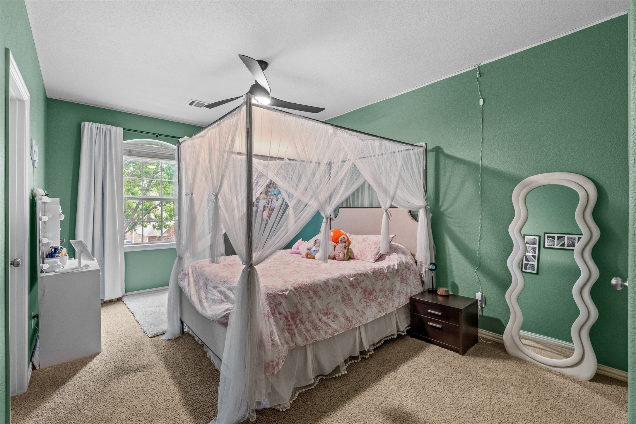 1005 High Hawk Trail Euless TX 76039