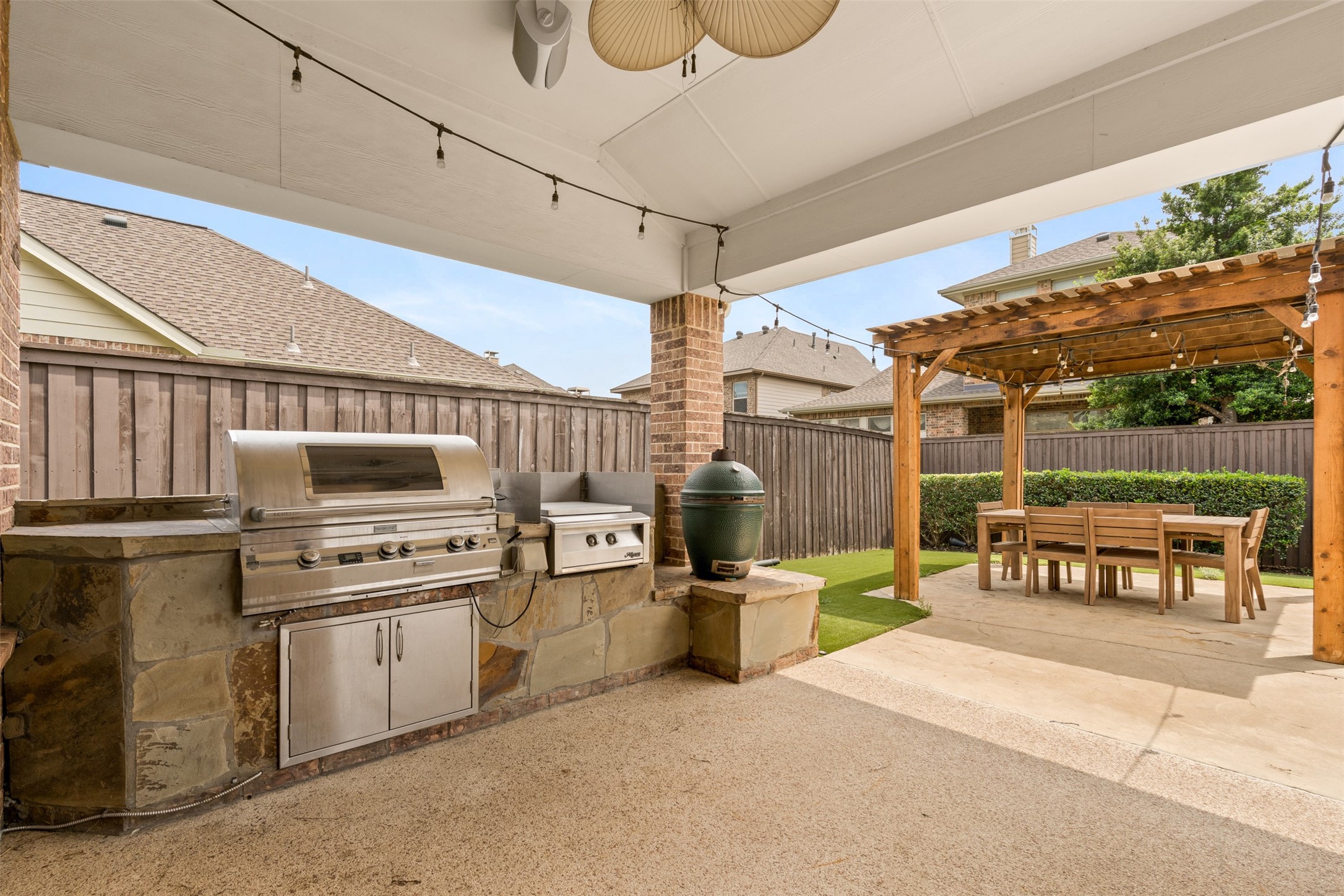 1005 High Hawk Trail Euless TX 76039