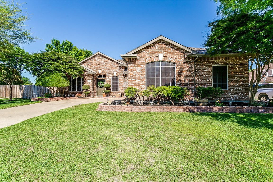 1021 Muscadine Vine Street Crowley TX 76036