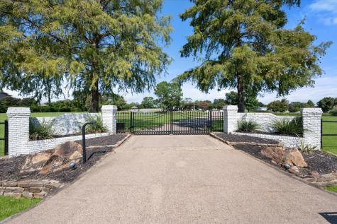 2 Woodland Drive Mansfield TX 76063