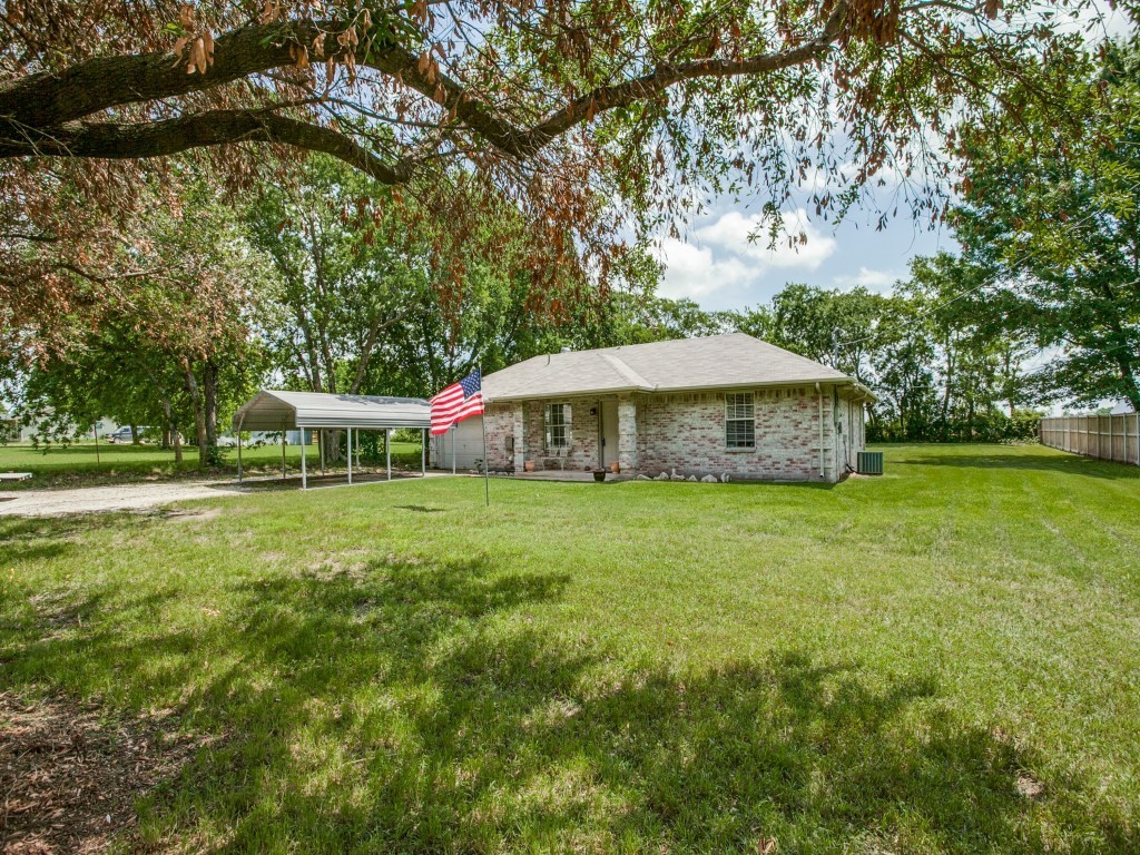 611 N Lamar Street Tioga TX 76271