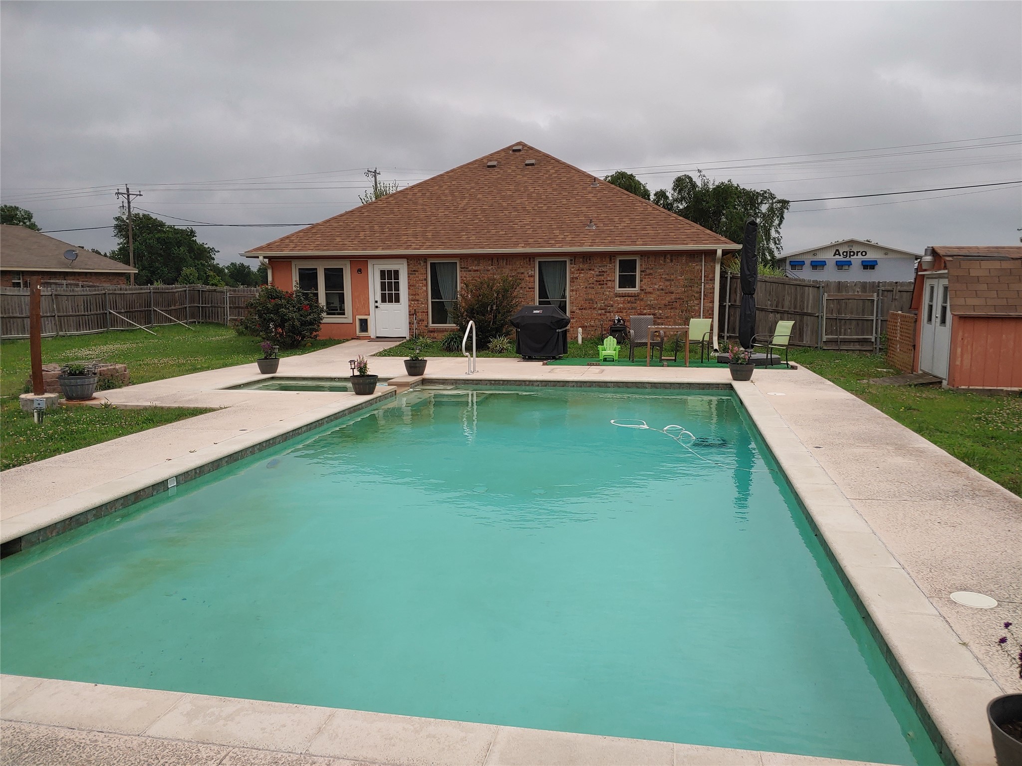 836 Airport Road Reno TX 75462
