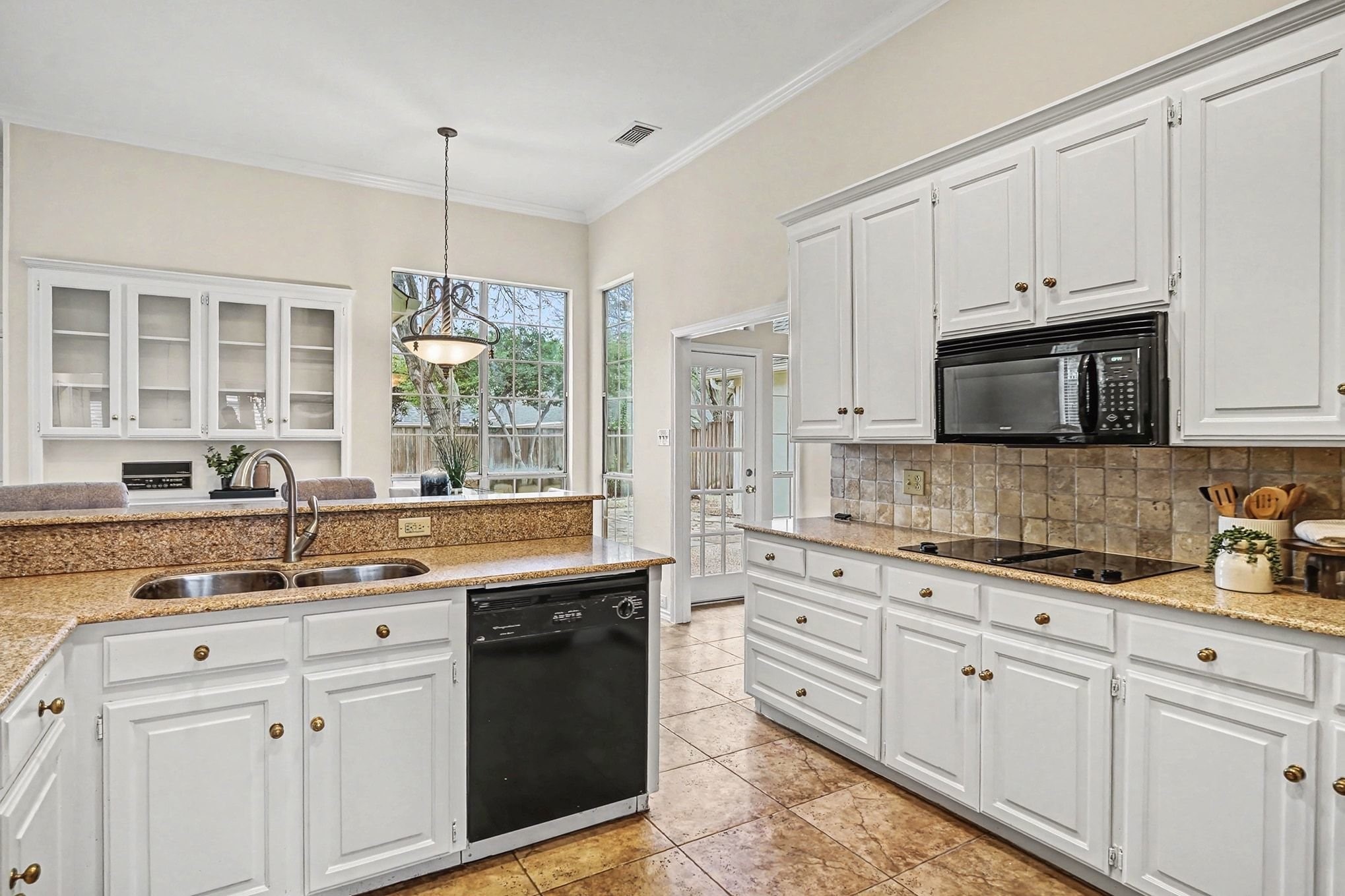 6646 Genstar Lane Dallas TX 75252