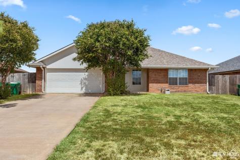 910 E Texas Avenue Iowa Park TX 76367