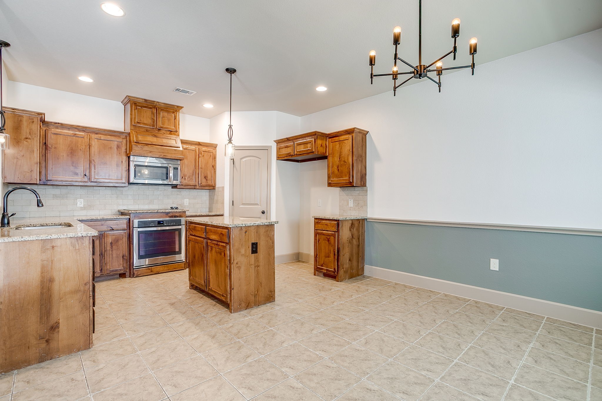 316 Madison Street Burleson TX 76028