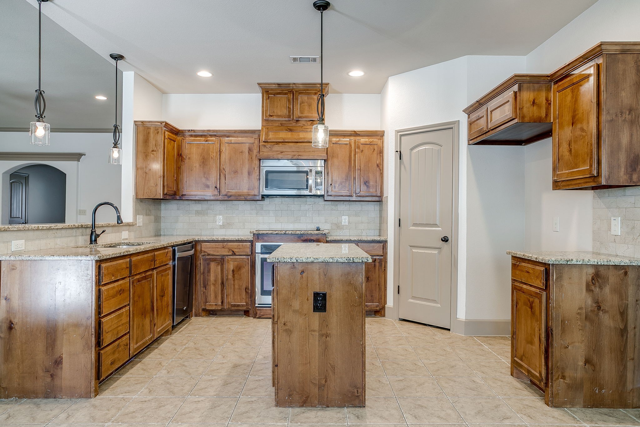 316 Madison Street Burleson TX 76028