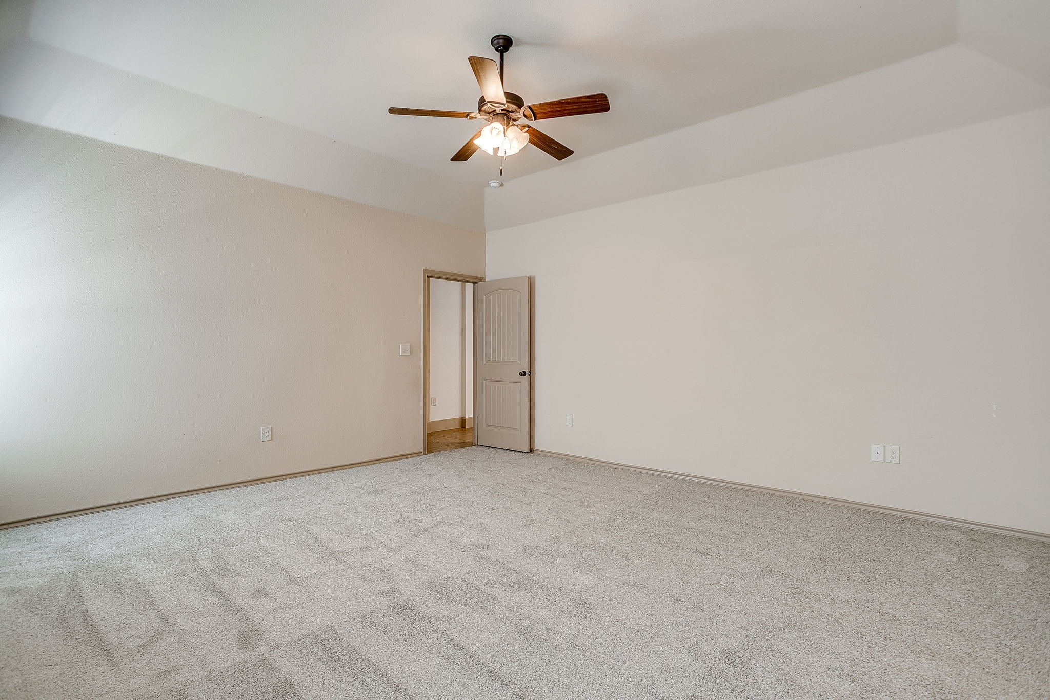316 Madison Street Burleson TX 76028