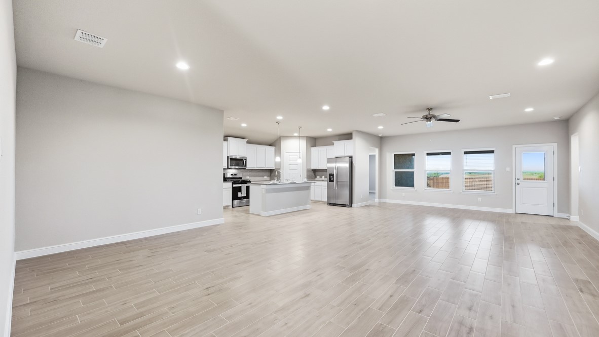 1450 Canterbury Trail Desoto TX 75115