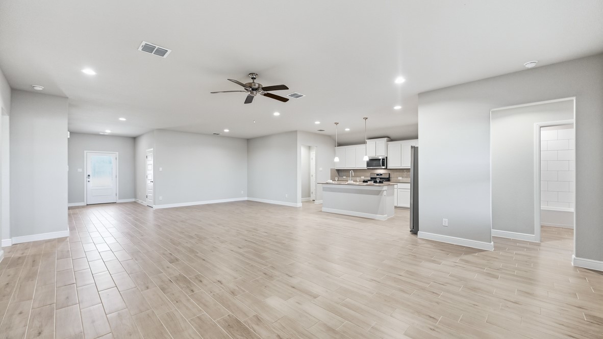 1450 Canterbury Trail Desoto TX 75115