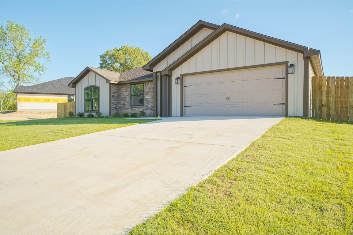 16121 Crossing Circle Lindale TX 75771