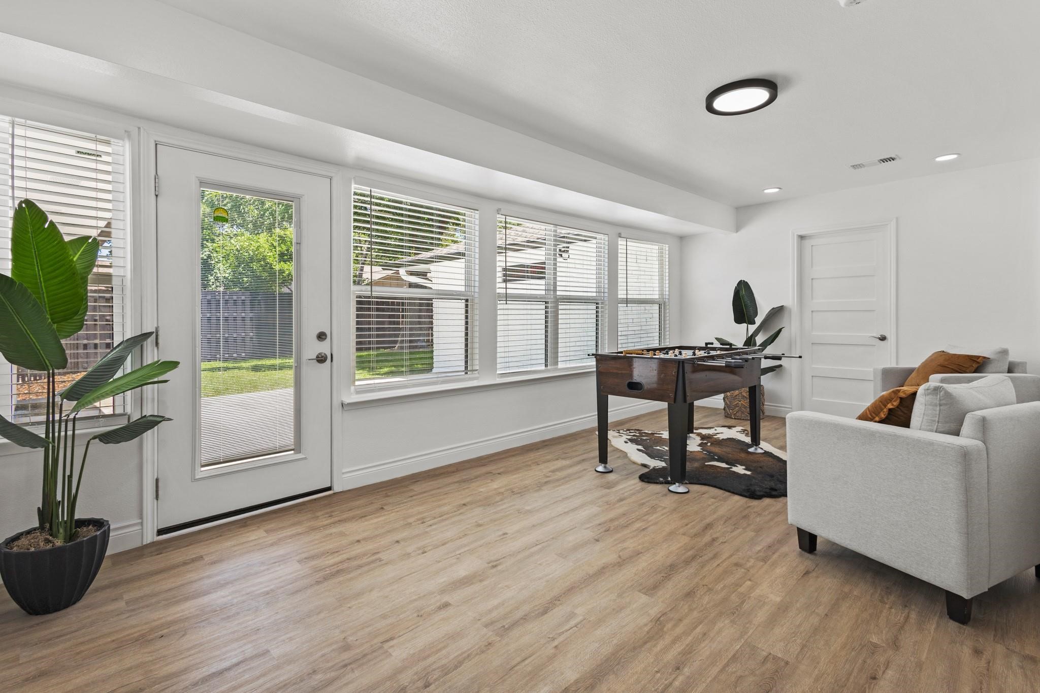 4105 Candlenut Lane Dallas TX 75244