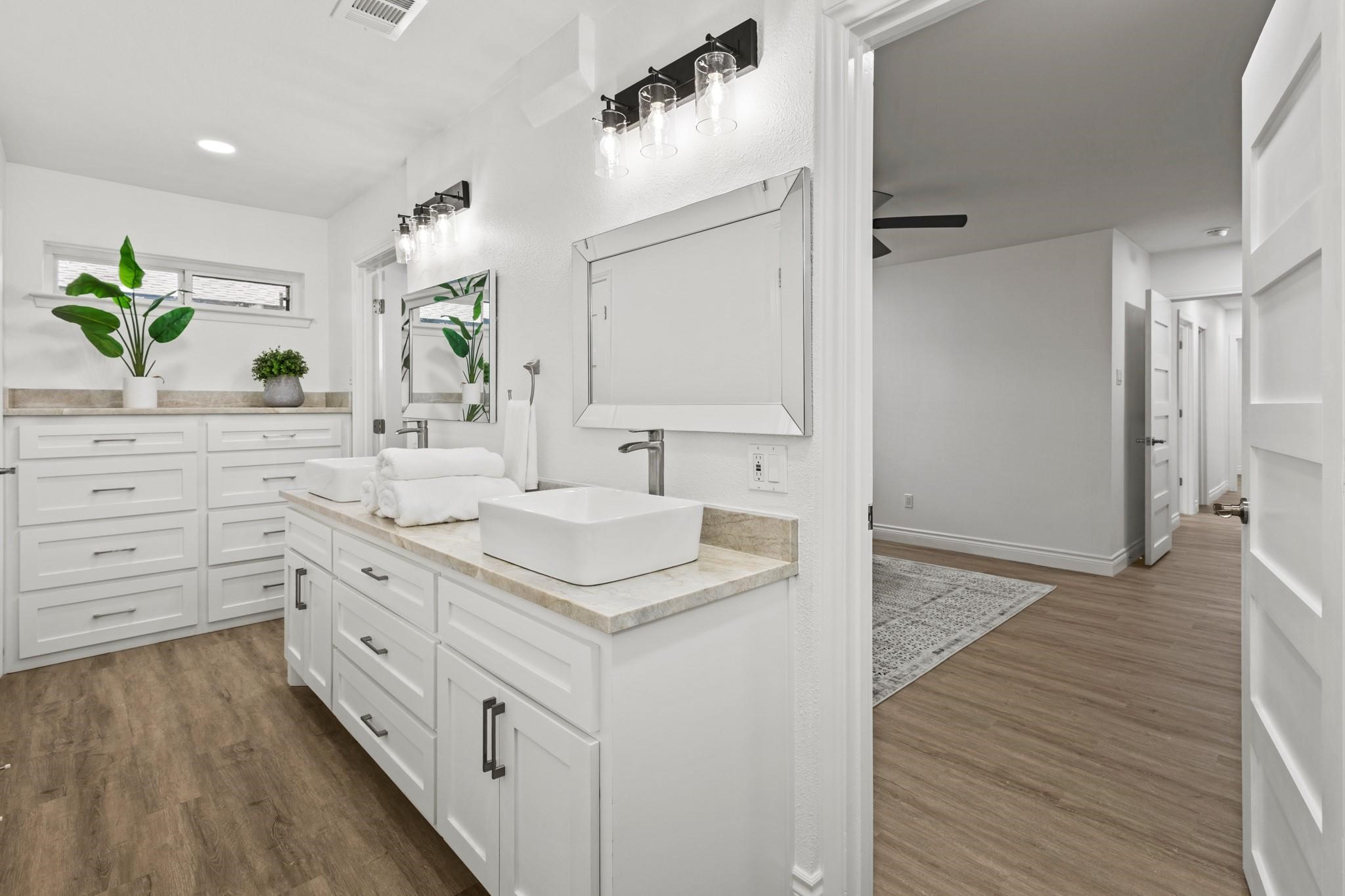 4105 Candlenut Lane Dallas TX 75244
