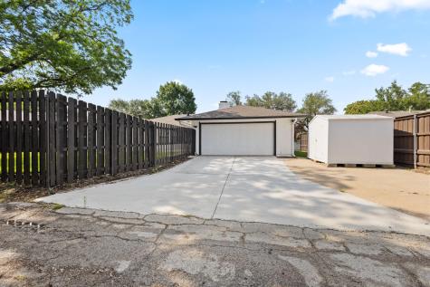4105 Candlenut Lane Dallas TX 75244