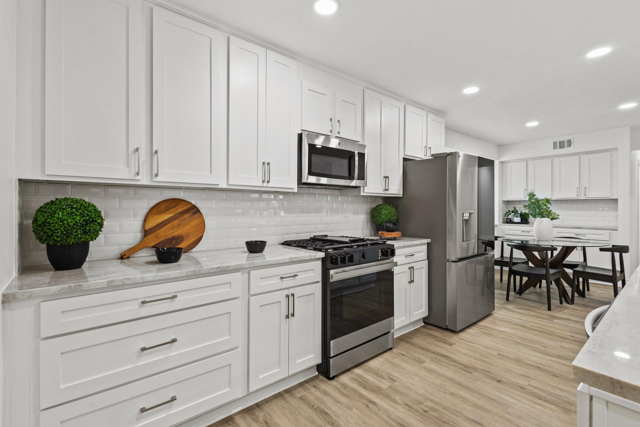 4105 Candlenut Lane Dallas TX 75244