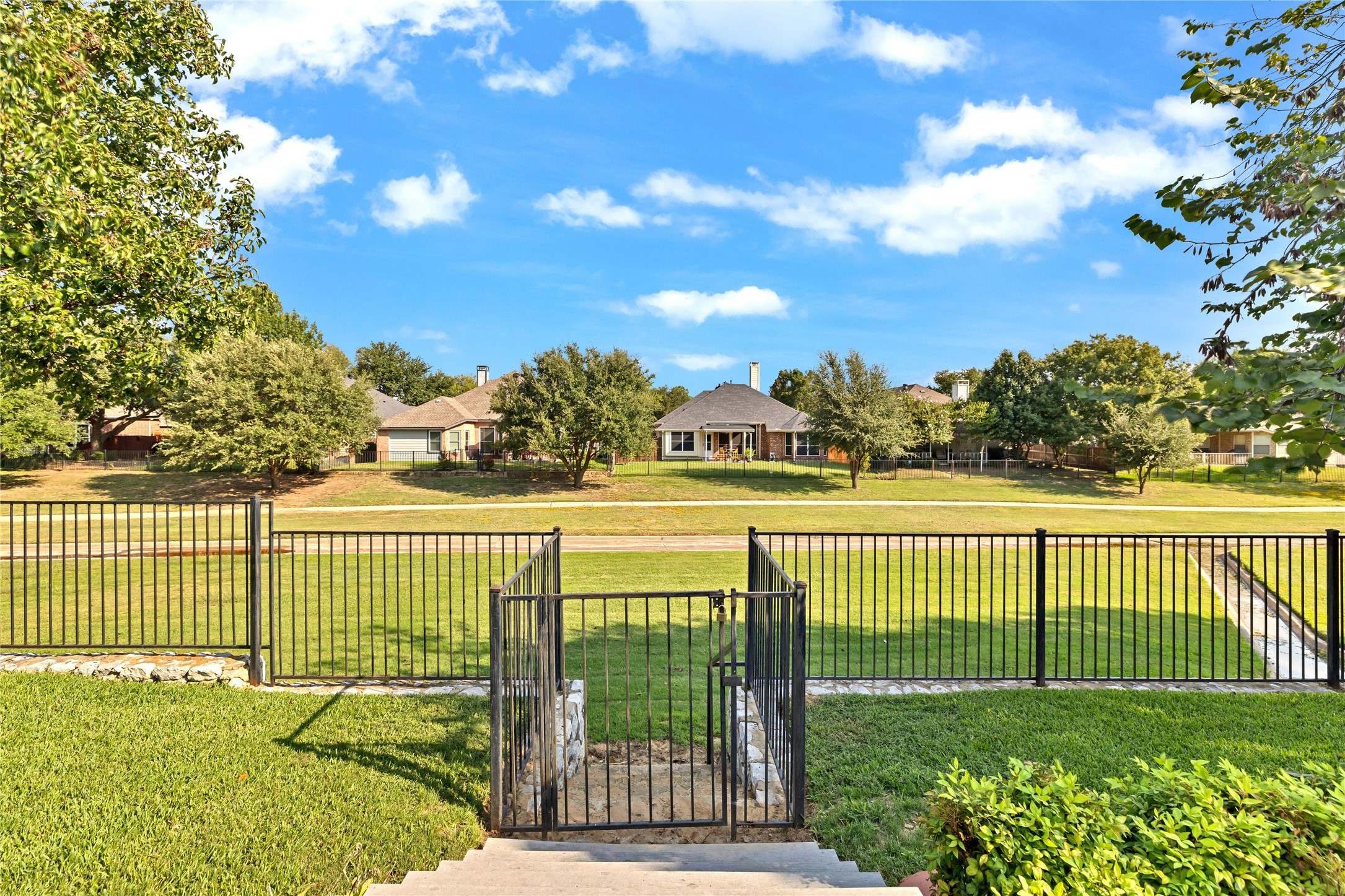2409 Loon Lake Road Denton TX 76210
