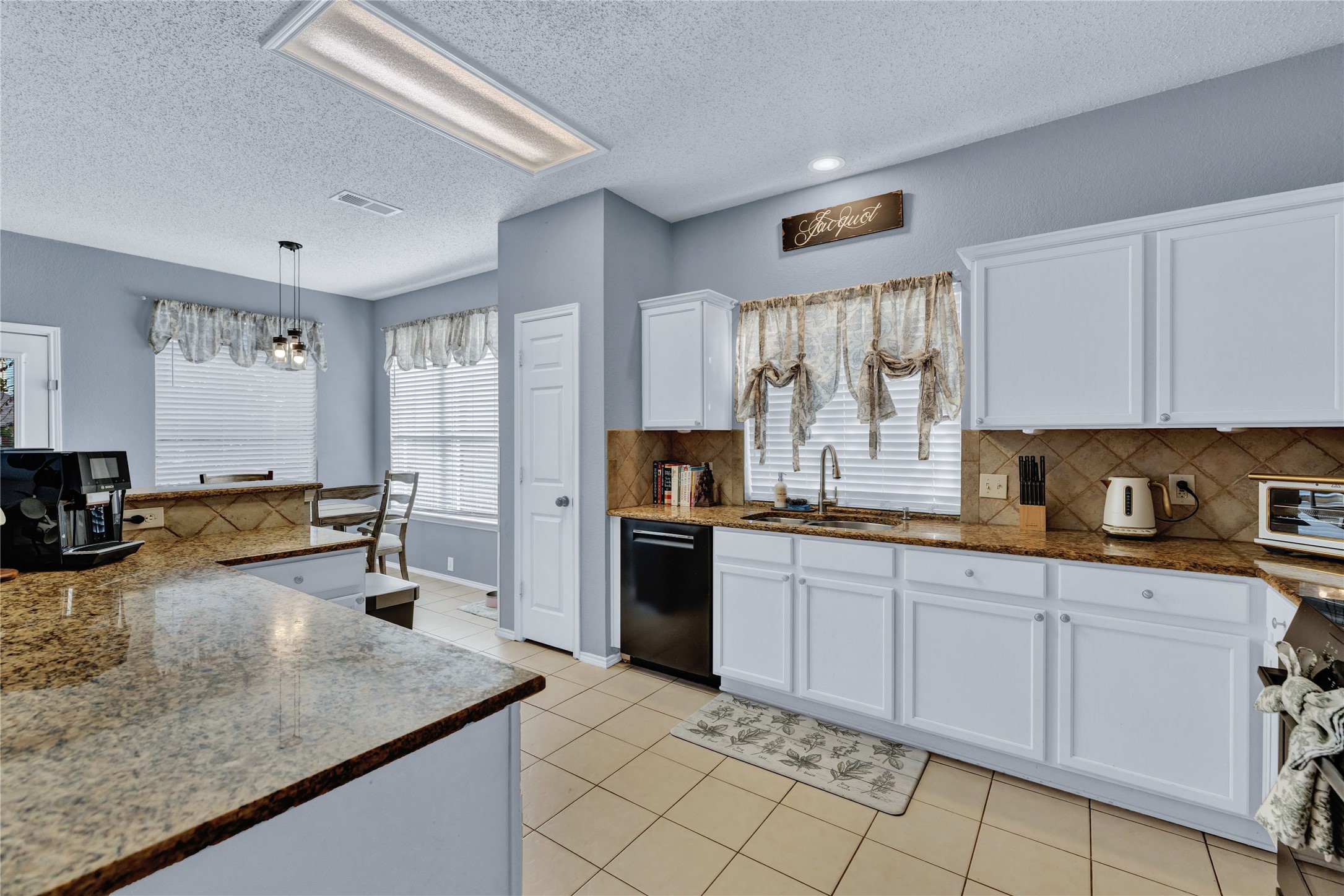 2409 Loon Lake Road Denton TX 76210