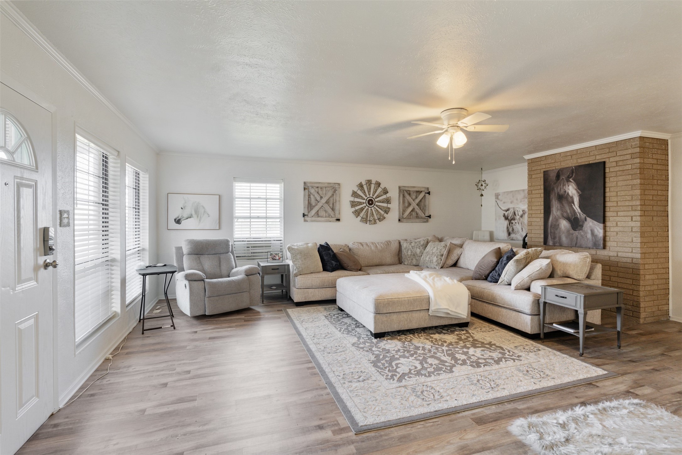 201 Colonial Circle Athens TX 75751