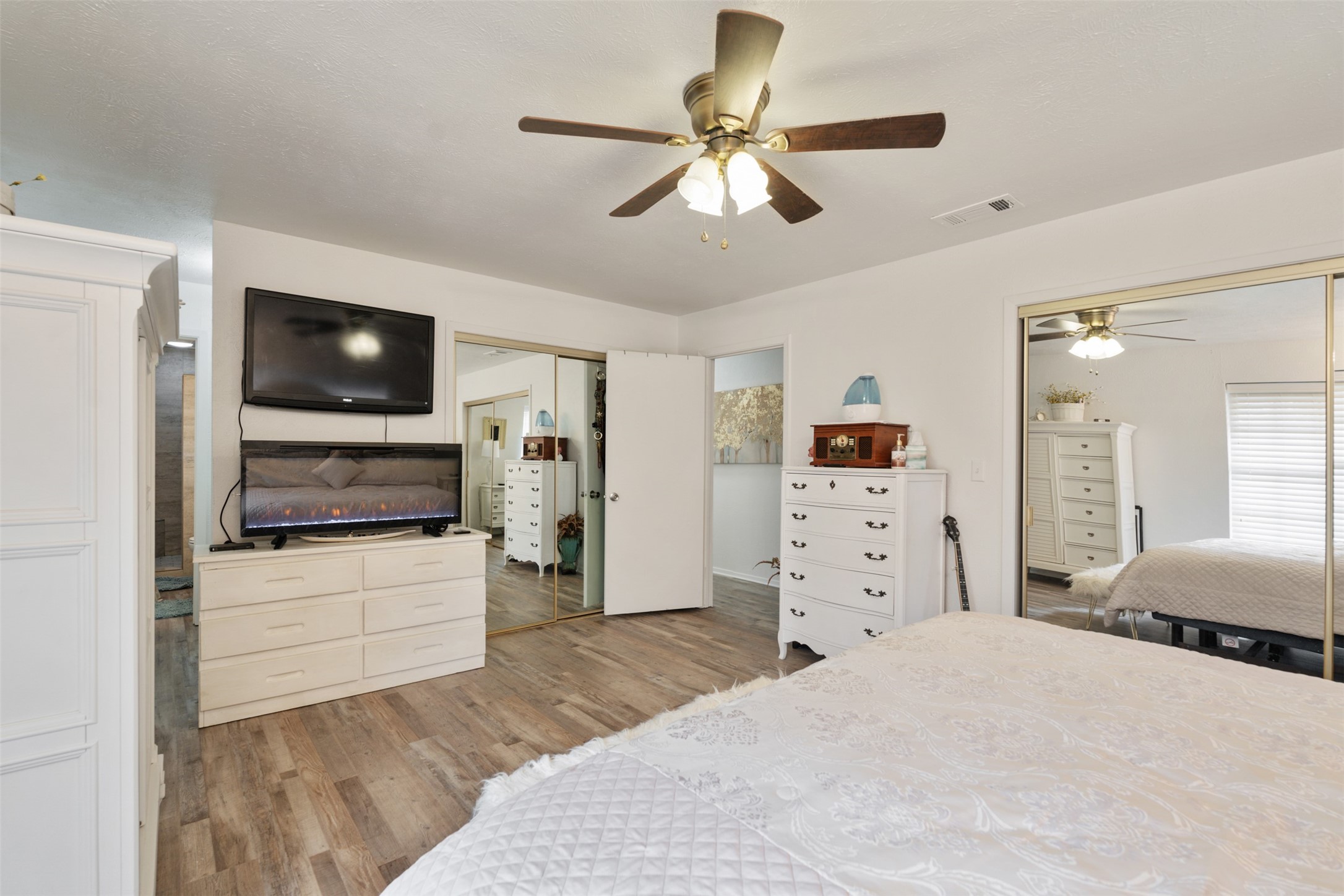 201 Colonial Circle Athens TX 75751