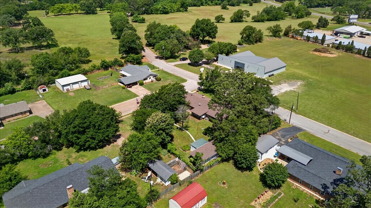 201 Colonial Circle Athens TX 75751