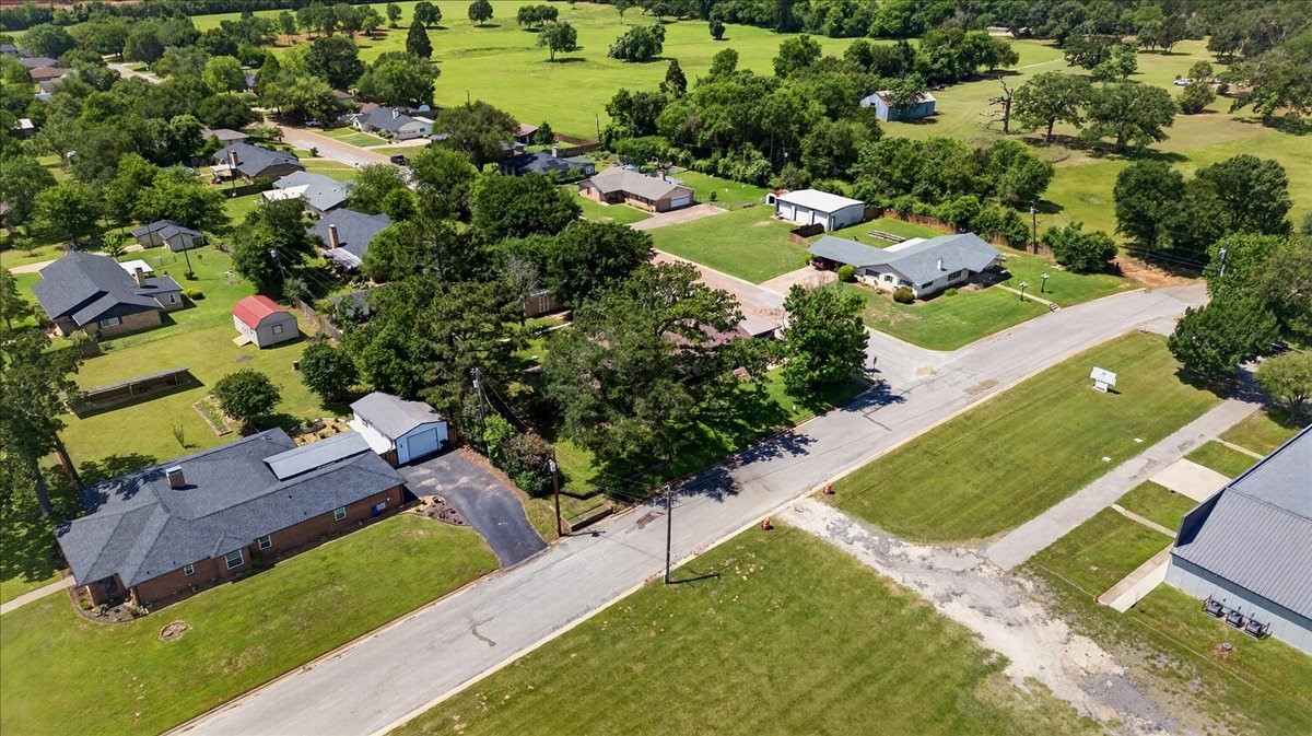 201 Colonial Circle Athens TX 75751