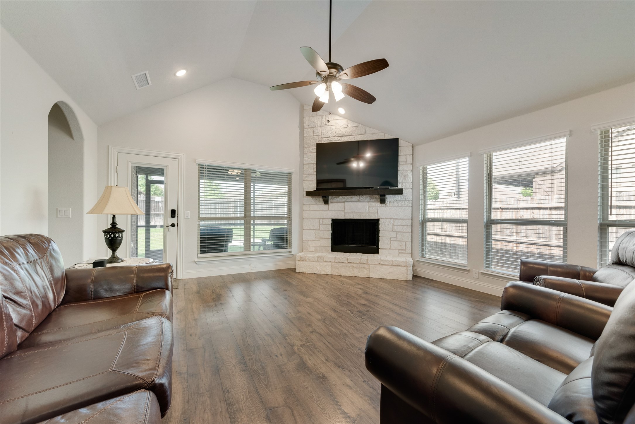 605 Dusty Glen Trail Midlothian TX 76065