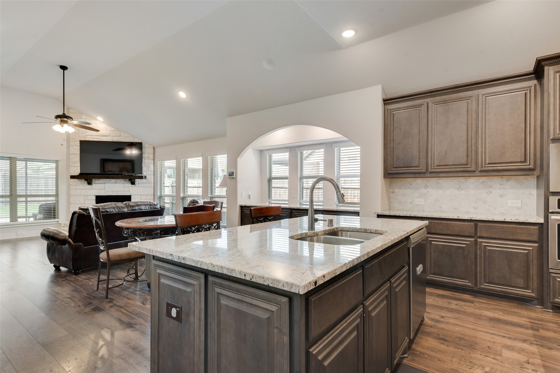 605 Dusty Glen Trail Midlothian TX 76065
