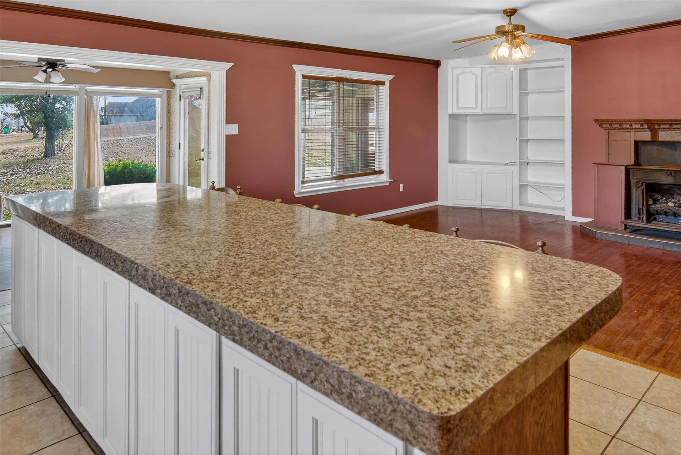 135 Lakeview Drive Runaway Bay TX 76426