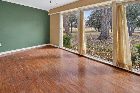 135 Lakeview Drive Runaway Bay TX 76426