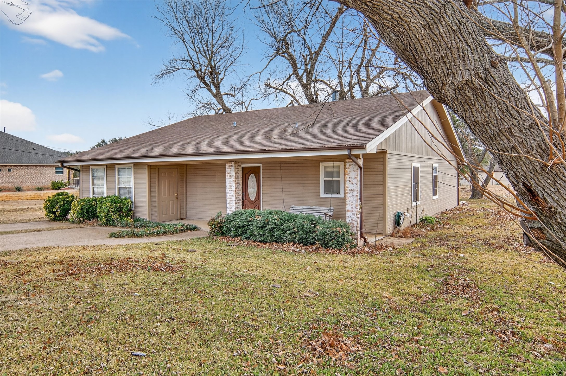 135 Lakeview Drive Runaway Bay TX 76426