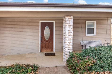 135 Lakeview Drive Runaway Bay TX 76426