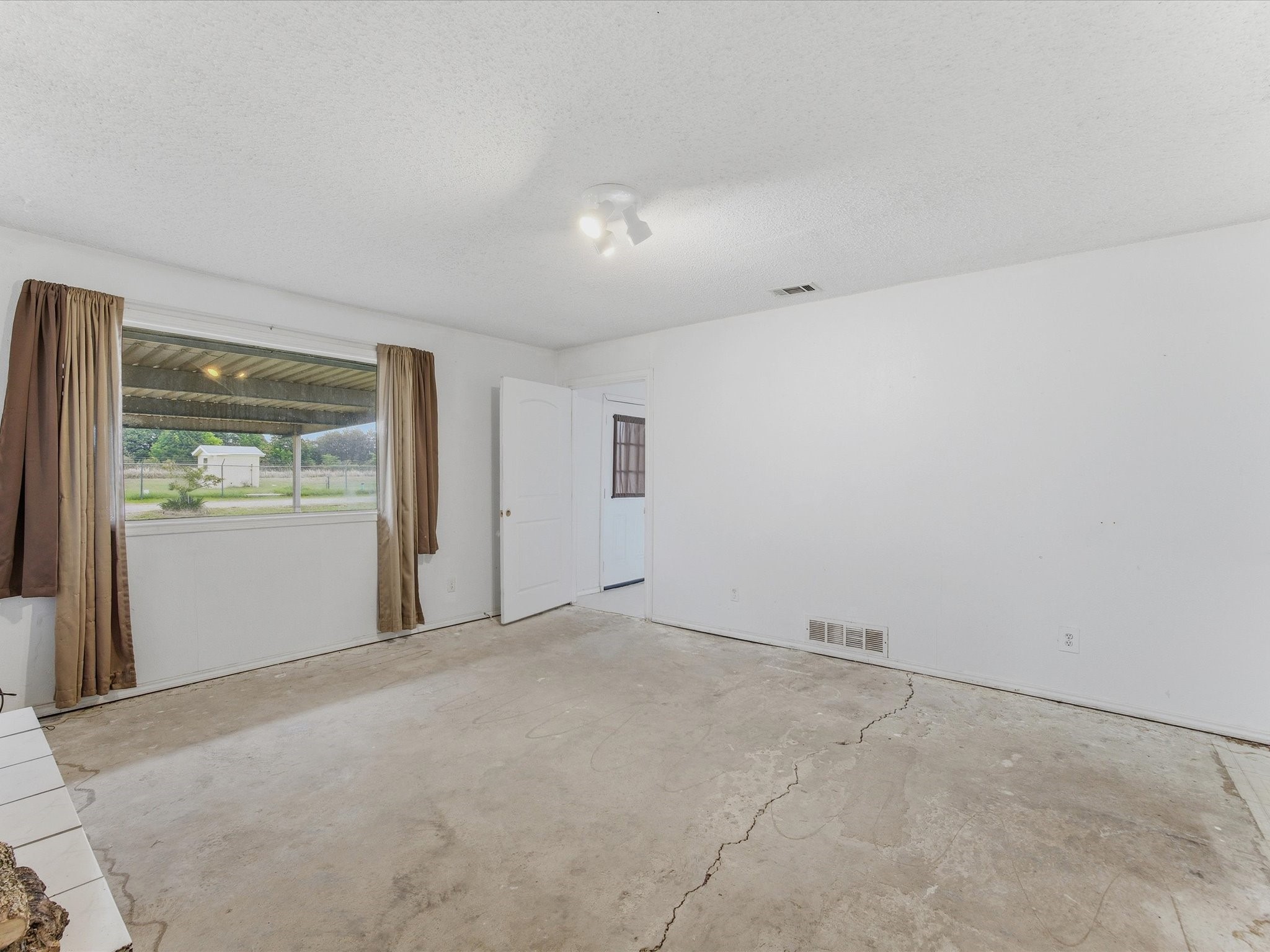 209 Pierce Drive Mabank TX 75156